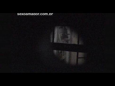 ❤️ Блонді таємно знімає на відео сусідський вуайерист, прихований за порожнистими цеглами ❤❌ Порно на uk.com-full-porner.ru ❤